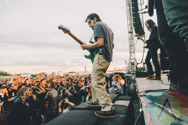 File:Weezer concert 09-20-2015 b.jpg