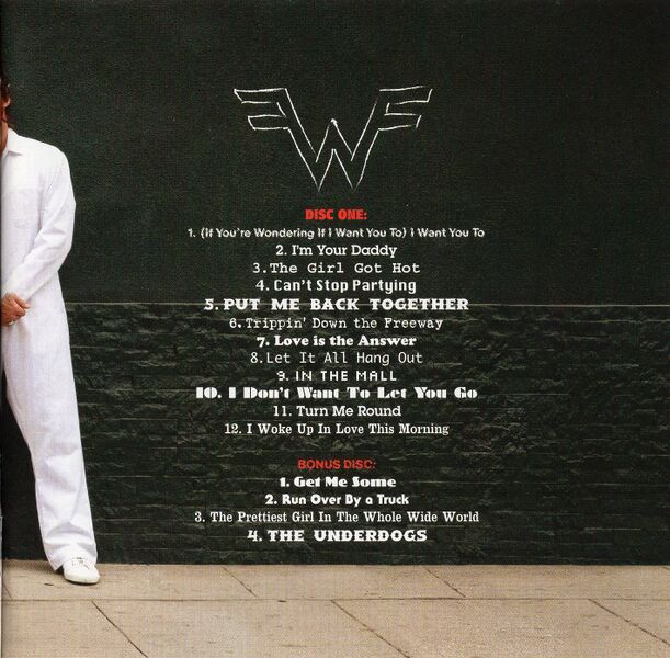 File:RaditudedeluxeJPbooklet2.jpg