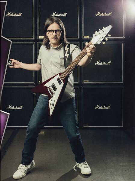 File:Guitarworld-july2021-02.jpg