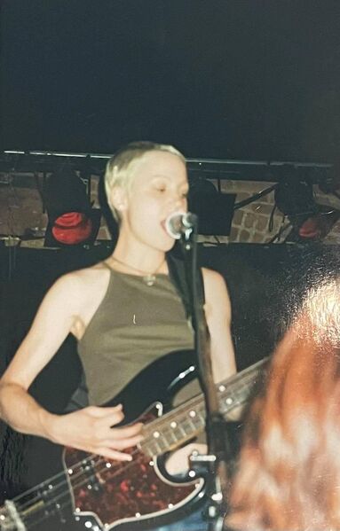 File:That Dog concert 1997-06-12 1.jpg