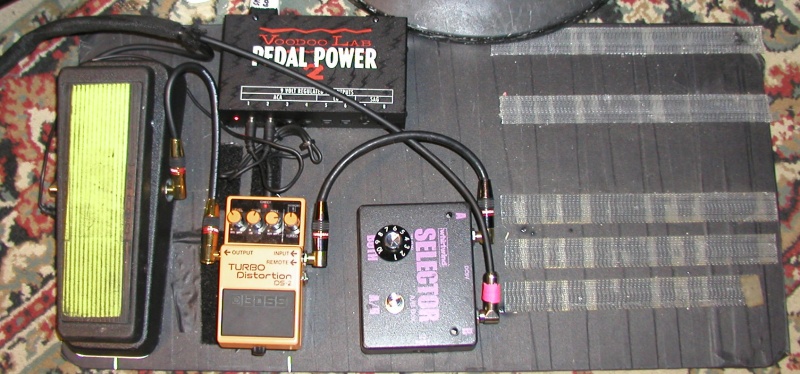 File:Rivers pedal board swinghouse studios.jpg