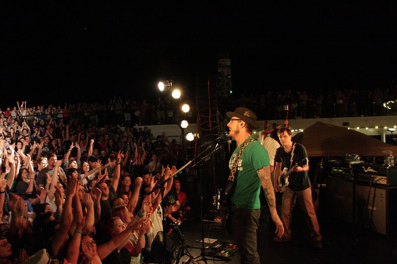 File:Lido deck IMG 5485 copy.jpg