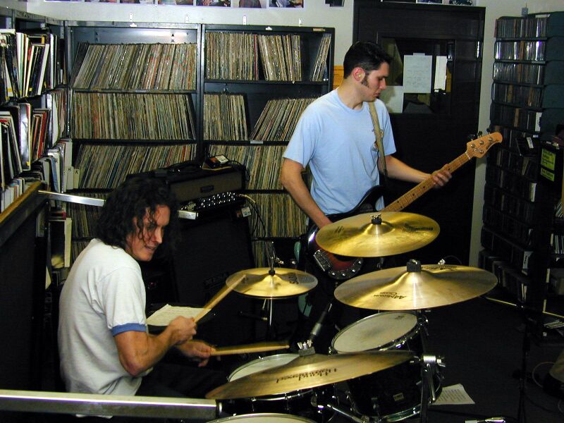 File:Fliptop 031100 Bill&Brian5.jpg