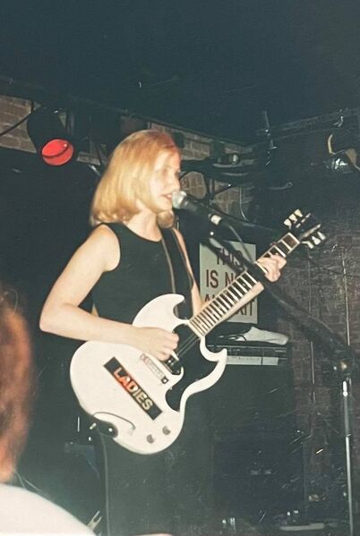 File:That Dog concert 1997-06-12 3.jpg